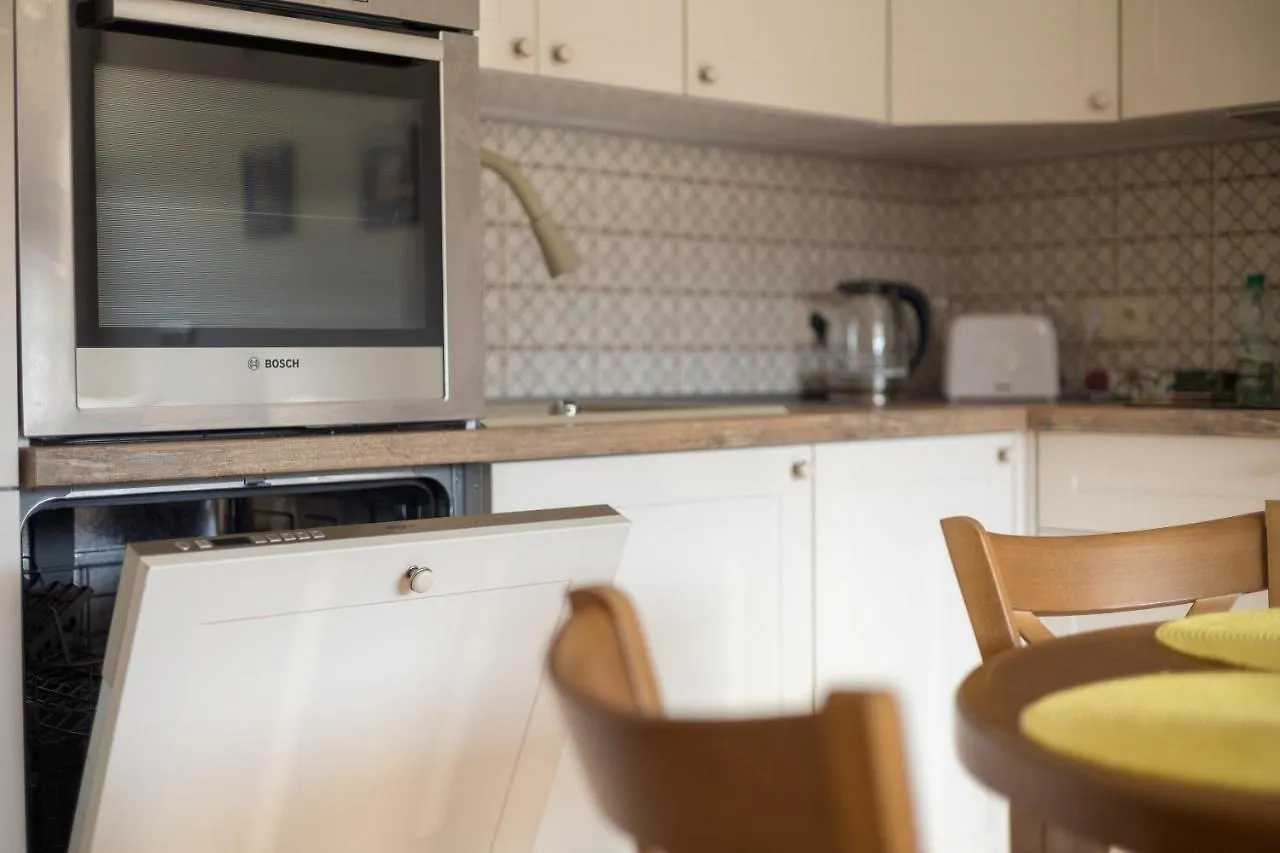 Piekna 2-Bedroom Apartment Warsaw